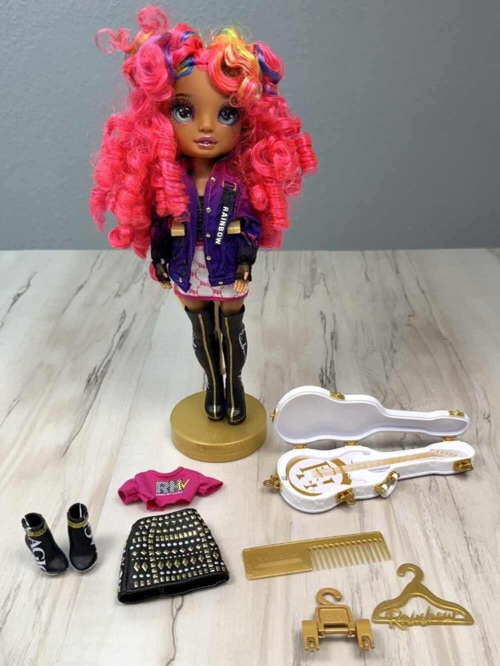 2021 MGA Rainbow High Rockstar CARMEN MAJOR Fashion Doll Toy w/ Accessories READ